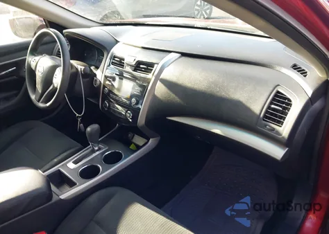 2015 Nissan Altima 2.5 S z USA, uszkodzony, nr VIN 1N4AL3AP5FC574504